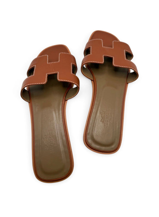 Hermès Epsom Leather Oran Sandals