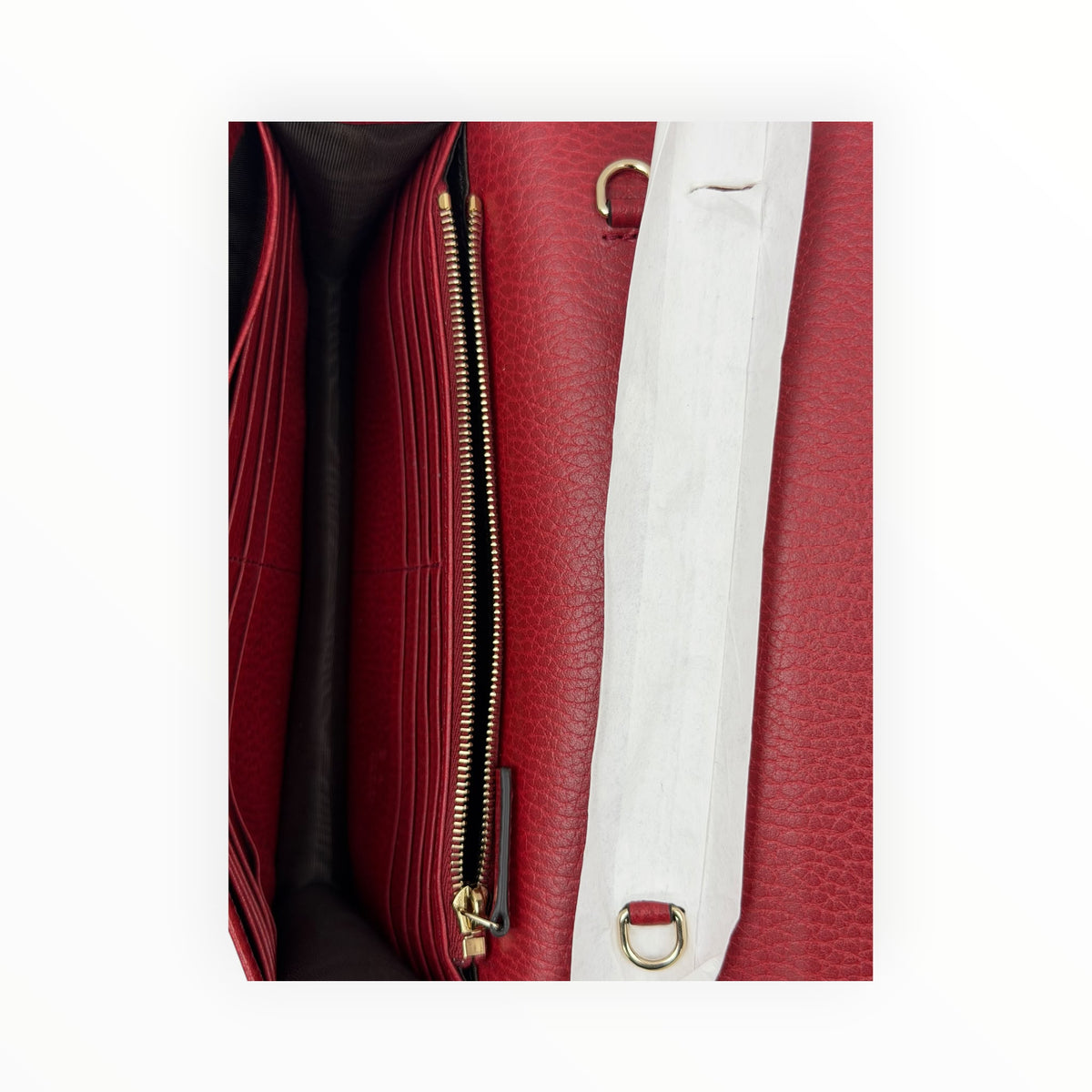 Gucci Interlocking G Wallet on Chain